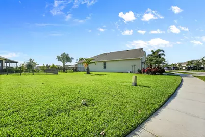 2785 Granville Manor SW, Vero Beach, FL 32968 - Photo 31