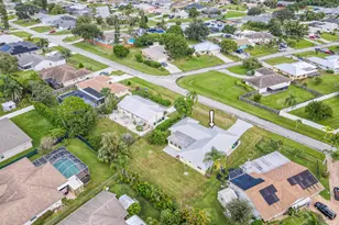 2074 SE Doverbrook St, Port Saint Lucie, FL 34983 - Photo 31