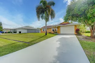 1652 SW Crawford Ave, Port Saint Lucie, FL 34953 - Photo 5
