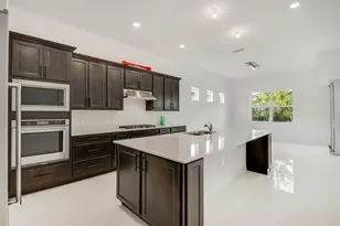 10815 Stellar Cir, Palm Beach Gardens, FL 33412 - Photo 9