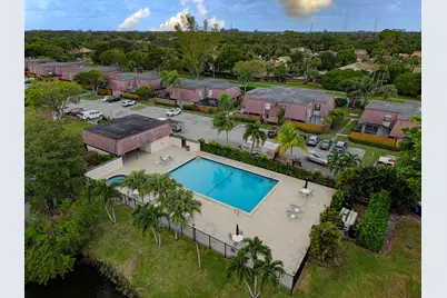 7690 Courtyard Run W, Boca Raton, FL 33433 - Photo 19