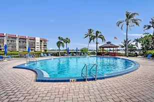 107 Half Moon Cir, Hypoluxo, FL 33462 - Photo 47