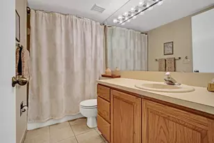 107 Half Moon Cir, Hypoluxo, FL 33462 - Photo 41