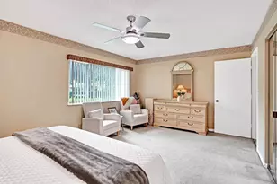 107 Half Moon Cir, Hypoluxo, FL 33462 - Photo 27