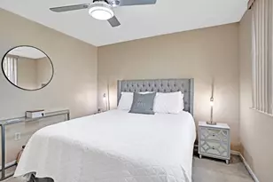 107 Half Moon Cir, Hypoluxo, FL 33462 - Photo 37