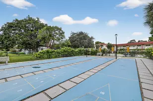 411 S Hollybrook Dr, Pembroke Pines, FL 33025 - Photo 45