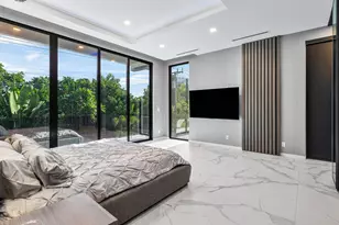 245 NE 6th Ct, Boca Raton, FL 33432 - Photo 23