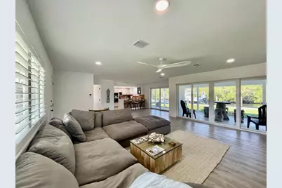 8585 SE Palm Street, Hobe Sound, FL 33455 - Photo 9