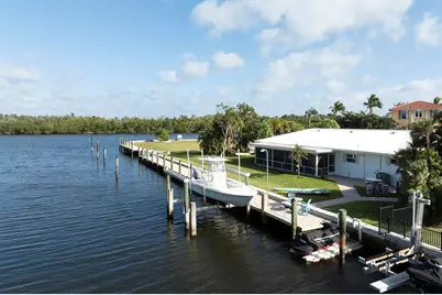 8585 SE Palm Street, Hobe Sound, FL 33455 - Photo 3