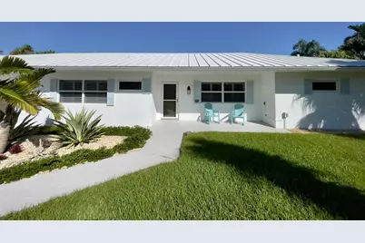 8585 SE Palm Street, Hobe Sound, FL 33455 - Photo 5