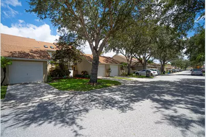 704 Maplewood Drive, Greenacres, FL 33415 - Photo 41