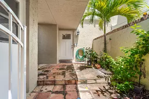 704 Maplewood Dr, Greenacres, FL 33415 - Photo 27