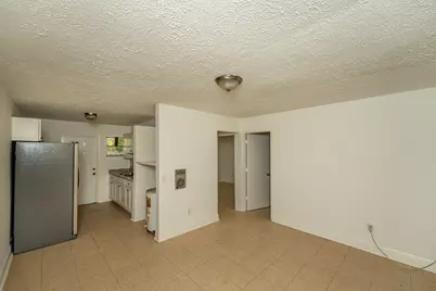 2108 Avenue E, Fort Pierce, FL 34950 - Photo 5