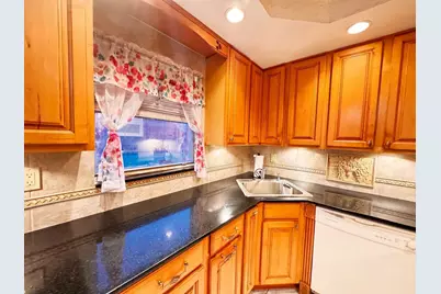 280 Flanders #F, Delray Beach, FL 33484 - Photo 7