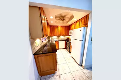 280 Flanders #F, Delray Beach, FL 33484 - Photo 11