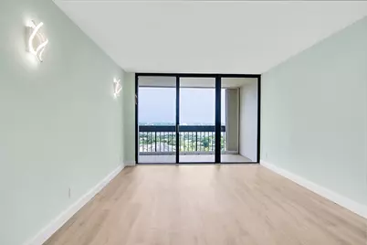 2400 Presidential Way #Ph2, West Palm Beach, FL 33401 - Photo 21