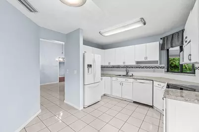 10173 Chestwood Road, Boynton Beach, FL 33437 - Photo 7