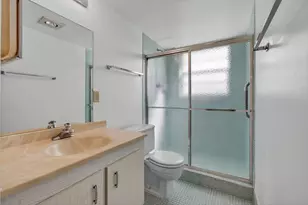 2001 Guildford A, Boca Raton, FL 33434 - Photo 53