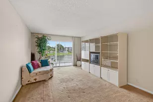 2001 Guildford A, Boca Raton, FL 33434 - Photo 15