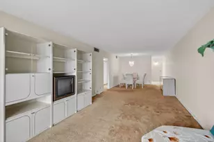 2001 Guildford A, Boca Raton, FL 33434 - Photo 27