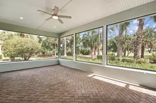 1018 Carolina Cir SW, Vero Beach, FL 32962 - Photo 7