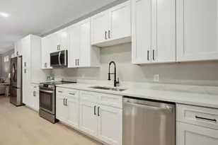 1018 Carolina Cir SW, Vero Beach, FL 32962 - Photo 15