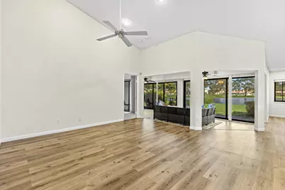 8261 Waterline Drive, Boynton Beach, FL 33472 - Photo 15