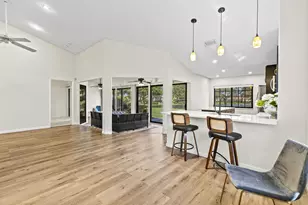 8261 Waterline Dr, Boynton Beach, FL 33472 - Photo 11