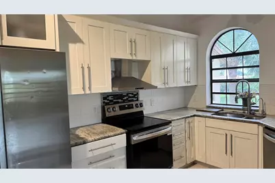 5243 Europa Drive #J, Boynton Beach, FL 33437 - Photo 9