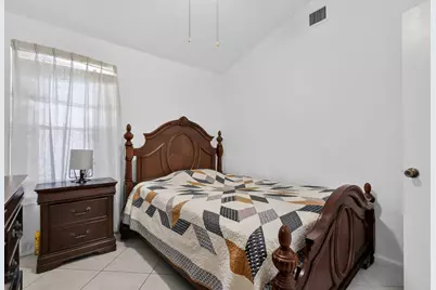 412 Trotters Lane, Greenacres, FL 33413 - Photo 11