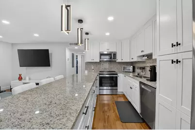 3005 Guildford A, Boca Raton, FL 33434 - Photo 5