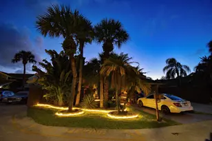 7504 Sierra Dr E, Boca Raton, FL 33433 - Photo 3