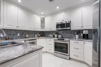 2706 Fairway Drive N, Jupiter, FL 33477 - Photo 13