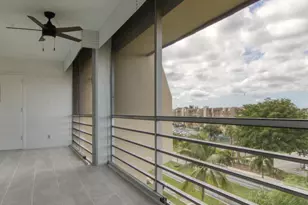 3590 Via Poinciana, Lake Worth, FL 33467 - Photo 9