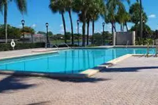 18206 Mediterranean Blvd, Hialeah, FL 33015 - Photo 19