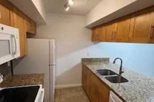 18206 Mediterranean Blvd, Hialeah, FL 33015 - Photo 13