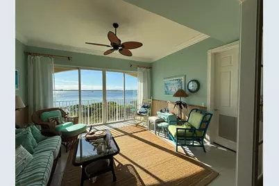 22 Harbour Isle Drive W #201, Fort Pierce, FL 34949 - Photo 17