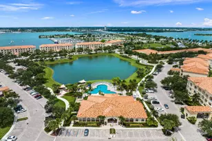 17 Harbour Isle Dr W, Hutchinson Island, FL 34949 - Photo 1