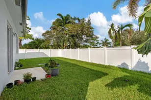 166 Neva Dr, West Palm Beach, FL 33415 - Photo 31