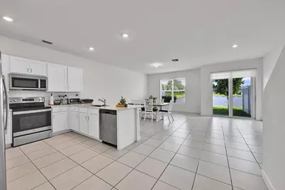 6933 Harbours Edge Avenue, Lake Worth, FL 33467 - Photo 5