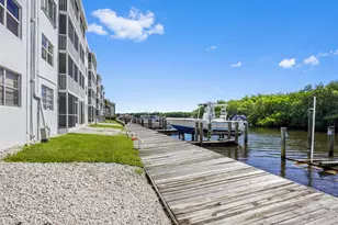 689 NE 6th Ct, Boynton Beach, FL 33435 - Photo 3