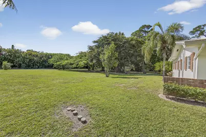8855 N Bates Road, Palm Beach Gardens, FL 33418 - Photo 33