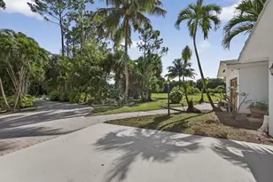 8855 N Bates Rd, Palm Beach Gardens, FL 33418 - Photo 43