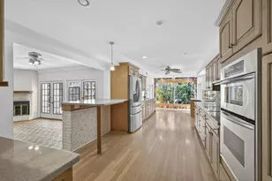 8855 N Bates Rd, Palm Beach Gardens, FL 33418 - Photo 13