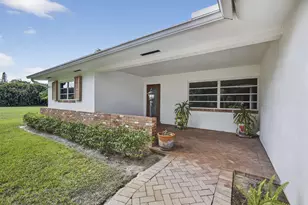 8855 N Bates Rd, Palm Beach Gardens, FL 33418 - Photo 7