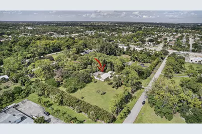 8855 N Bates Road, Palm Beach Gardens, FL 33418 - Photo 3