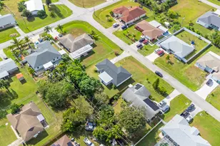 313 NW Dorchester St, Port Saint Lucie, FL 34983 - Photo 43