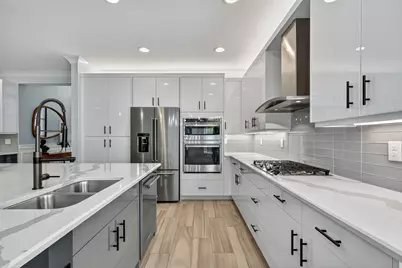 13483 SW Green Delta Road, Port Saint Lucie, FL 34987 - Photo 9