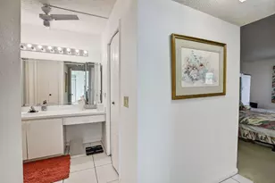 380 Racquet Club Rd, Weston, FL 33326 - Photo 29