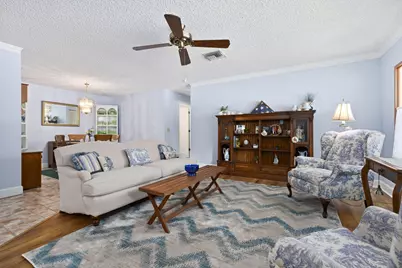 1767 S Dovetail Drive #R, Fort Pierce, FL 34982 - Photo 9